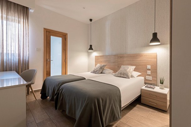 Plaza Regency Hotels - Wohnbeispiel Doppelzimmer (Zimmercodierungen DBL & DP1)