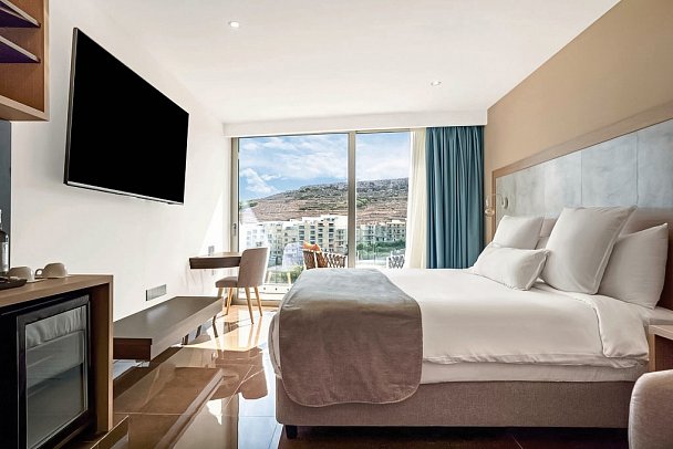 Reef Hotel & Spa