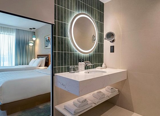 Hard Rock Hotel Malta - Wohnbeispiel Doppelzimmer Deluxe (Zimmercodierung DD1)