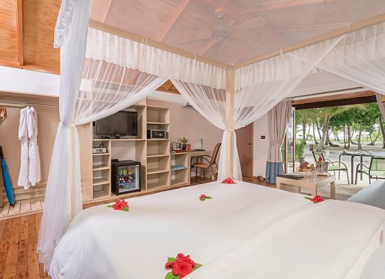 Meeru Maldives Resort Island - Wohnbeispiel Jacuzzi Beach Villa (Zimmercodierung VB2)