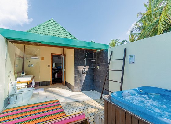 Meeru Maldives Resort Island - Wohnbeispiel Water Front Villa (Zimmercodierung VX1)