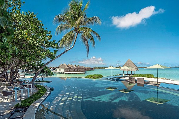 Four Seasons Resort Maldives at Kuda Huraa
