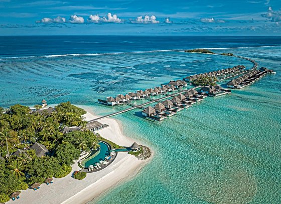 Four Seasons Resort Maldives at Kuda Huraa