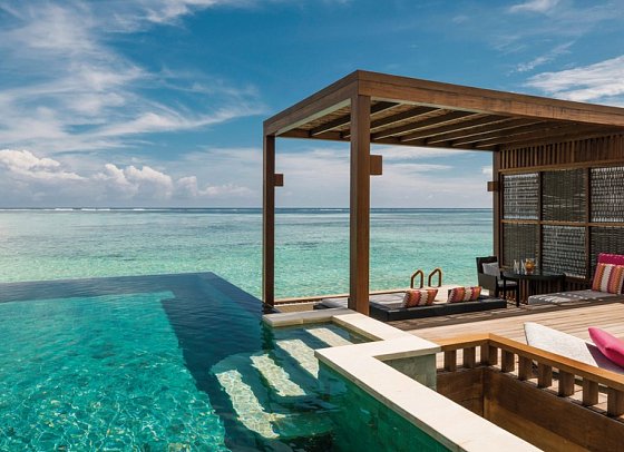 Four Seasons Resort Maldives at Kuda Huraa - Water Villa mit Pool