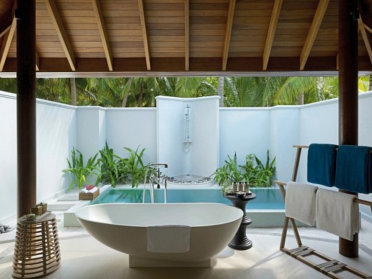 Dusit Thani Maldives - Beispiel Bad Beach Pool Villa (Zimmercodierungen VB2, VB8, VB3 & VB9)