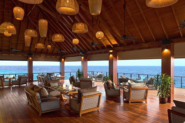 Dusit Thani Maldives