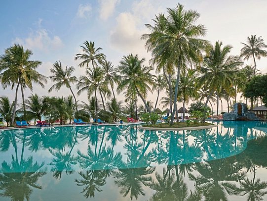 Villa Park Sun Island