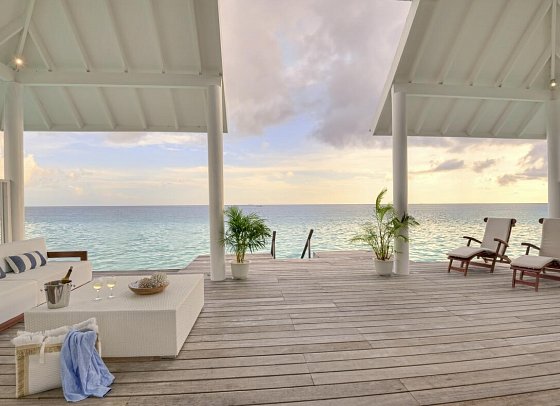 ananea Diamonds Athuruga - Beispiel Terrasse Water Villa (Zimmercodierung VX1)