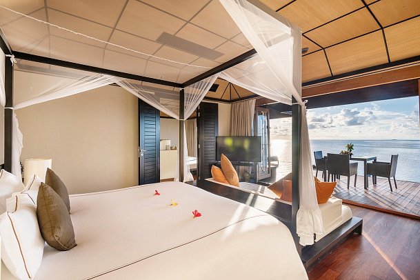 Lily Beach Resort & Spa - Wohnbeispiel Sunset Water Suite (Zimmercodierung WX1)