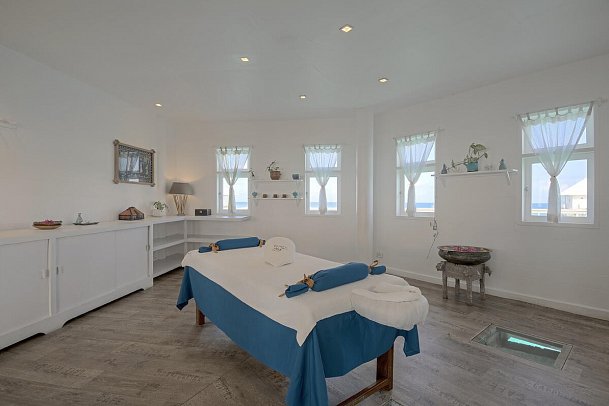 Diamonds Thudufushi
