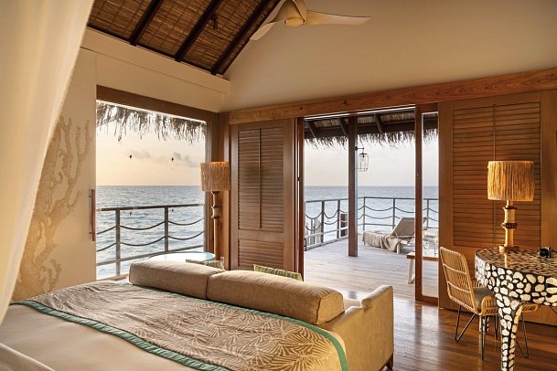 Constance Moofushi Maldives - Wohnbeispiel Senior Water Villa (Zimmercodierung VX2)