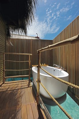 Constance Moofushi Maldives - Wohnbeispiel Senior Water Villa (Zimmercodierung VX2)