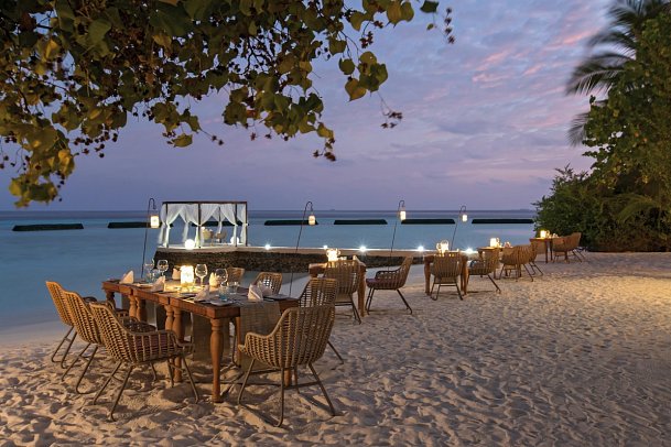 Constance Moofushi Maldives