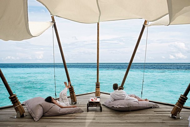 Constance Moofushi Maldives