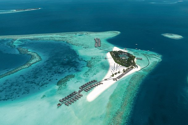 Constance Moofushi Maldives