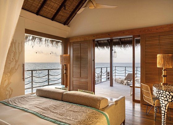 Constance Moofushi Maldives - Wohnbeispiel Senior Water Villa (Zimmercodierung VX2)