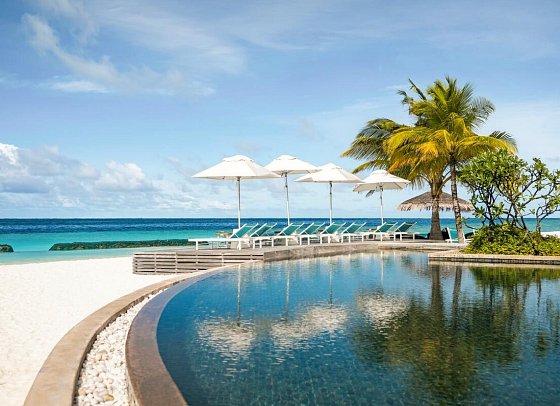 Constance Moofushi Maldives