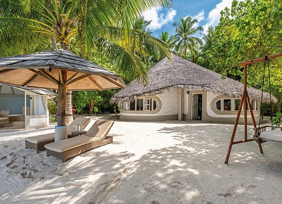 Nika Island Resort & Spa - Wohnbeispiel Beach Villa (Zimmercodierungen VB1 & VB7)