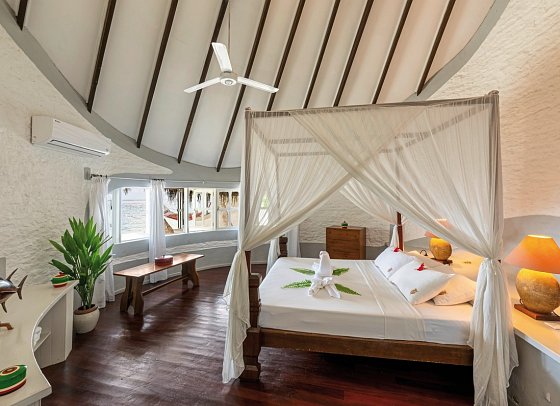 Nika Island Resort & Spa - Wohnbeispiel Deluxe Beach Villa (Zimmercodierungen VB2 & VB8)