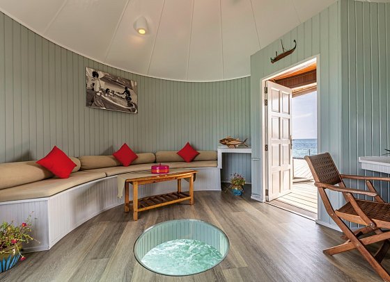 Nika Island Resort & Spa - Wohnbeispiel Water Villa (Zimmercodierung VX1)