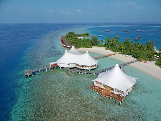 Safari Island Resort & Spa