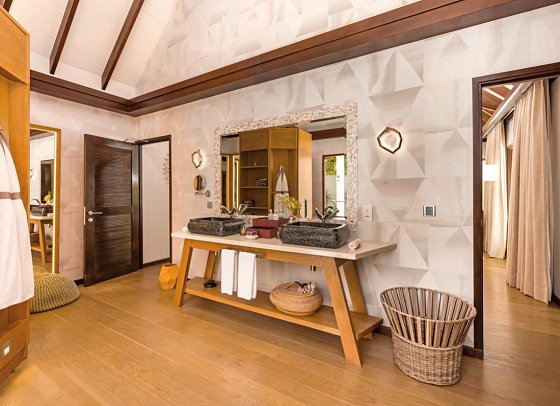 OZEN LIFE Maadhoo - Beispiel Bad Earth Villa (Zimmercodierungen VB1 & VB2)
