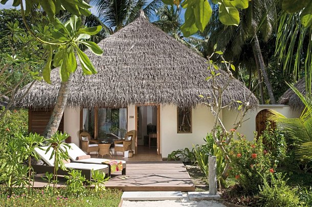 Kuramathi Maldives - Wohnbeispiel Deluxe Beach Villa (Zimmercodierung VB4)