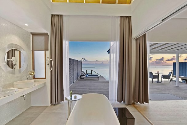 Kuramathi Maldives - Wohnbeispiel Thundi Water Villa with Pool (Zimmercodierung VX4)