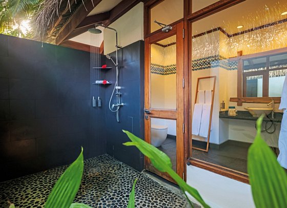 Niva Kuramathi Maldives - Beispiel Bad Beach Villa (Zimmercodierungen VB1 & VB2)