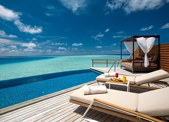 Baros Maldives - Wohnbeispiel Water Pool Villa (Zimmercodierung VX2)