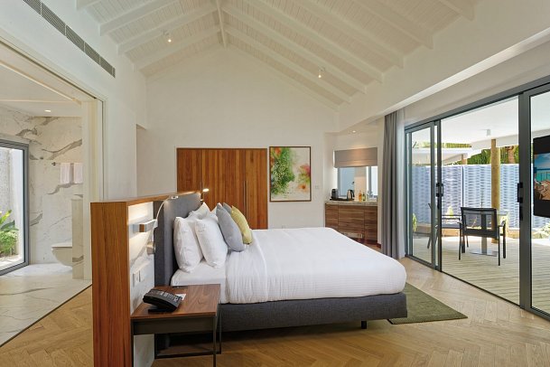 Outrigger Maldives Maafushivaru Resort - Wohnbeispiel Beach Villa with Private Pool (Zimmercodierung VB2)