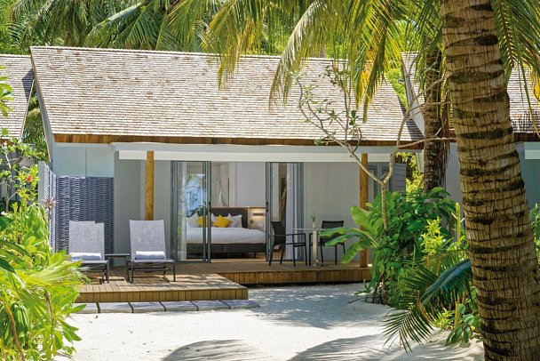 Outrigger Maldives Maafushivaru Resort - Wohnbeispiel Beach Villa (Zimmercodierung VB1)