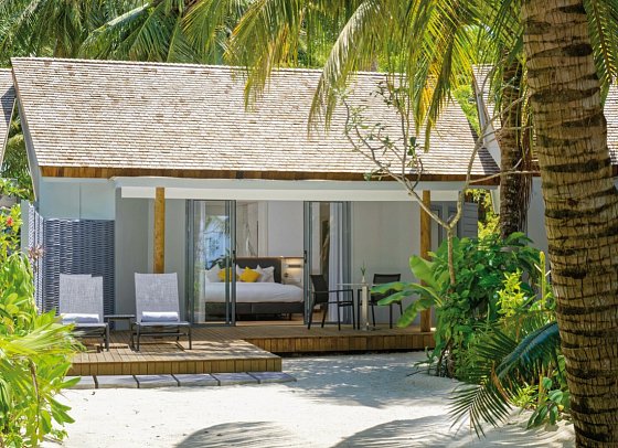 Outrigger Maldives Maafushivaru Resort - Wohnbeispiel Beach Villa (Zimmercodierung VB1)