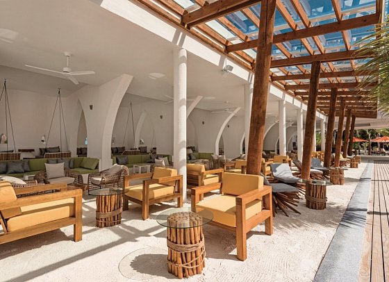 OBLU SELECT Sangeli