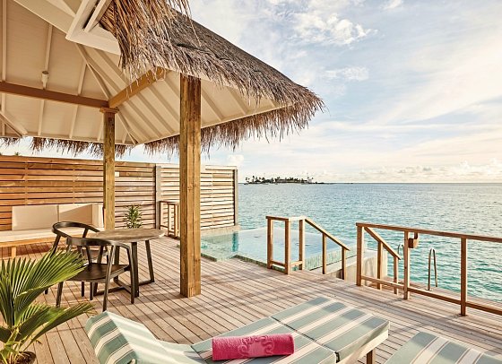 Sun Siyam Iru Veli Maldives - Beispiel Terrasse Ocean Villa with Pool (Zimmercodierungen VX1 & VV3)