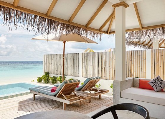 Sun Siyam Iru Veli Maldives - Beispiel Terrasse Family Beach Villa with Pool (Zimmercodierungen FB1 & FV1)