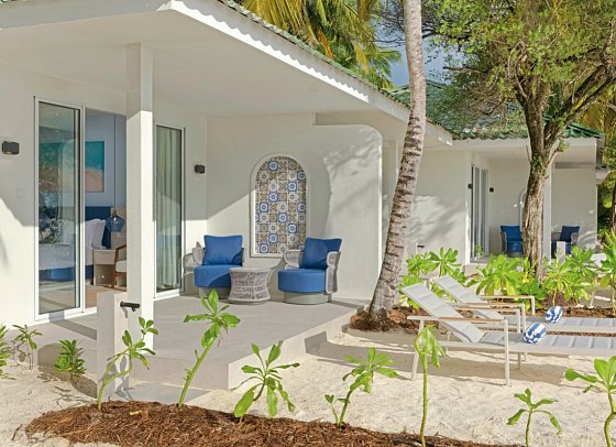 Eri Maldives - Beispiel Terrasse Beach Villa (Zimmercodierungen VB2 & VB3)