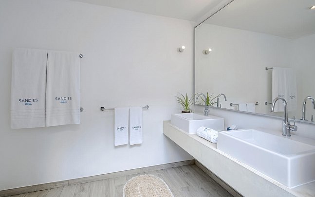 Sandies Bathala - Beispiel Bad Beach Bungalow (Zimmercodierung BB1)