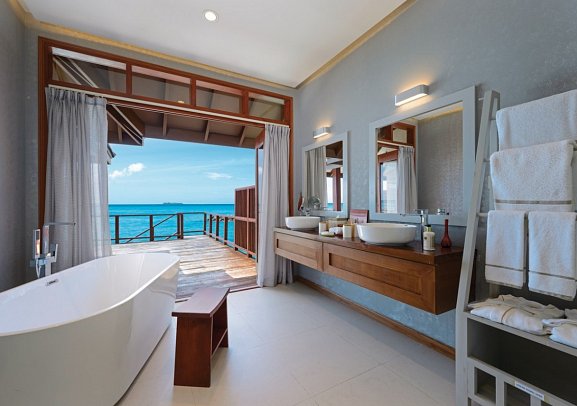 VARU by Atmosphere - Beispiel Bad Water Villa (Zimmercodierung VX1)