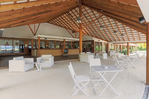 Cinnamon Velifushi Maldives