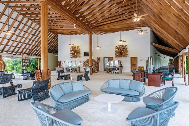 Cinnamon Velifushi Maldives