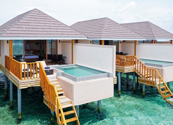 Brennia Kottefaru - Wohnbeispiel Ocean Pool Villa (Zimmercodierungen VX2 & VX8)