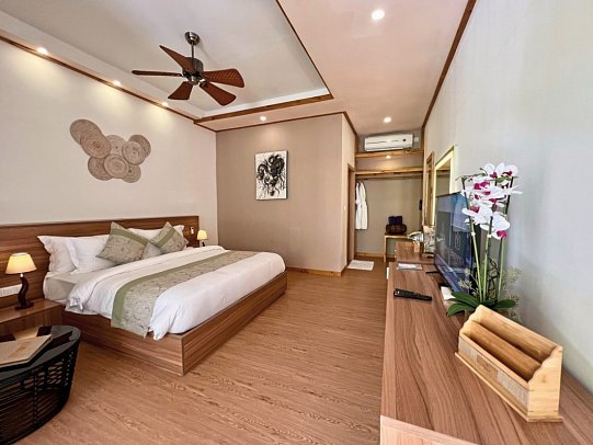 Brennia Kottefaru - Wohnbeispiel Bougainvilla Garden Room (Zimmercodierung UG1)