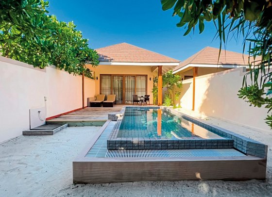Brennia Kottefaru - Wohnbeispiel Beach Pool Villa (Zimmercodierungen VB2 & VB8)