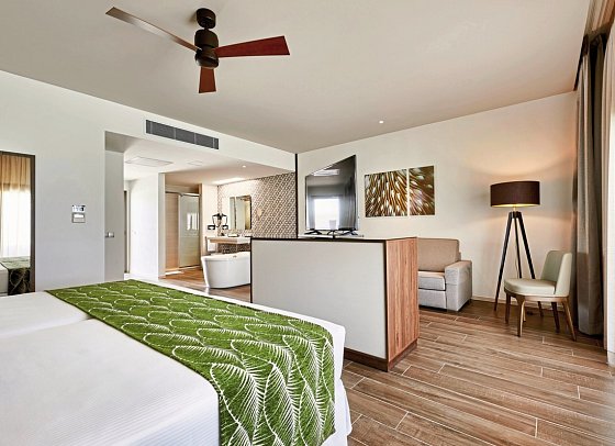 RIU Atoll - Wohnbeispiel Overwater Junior Suite Superior (Zimmercodierung JX2)