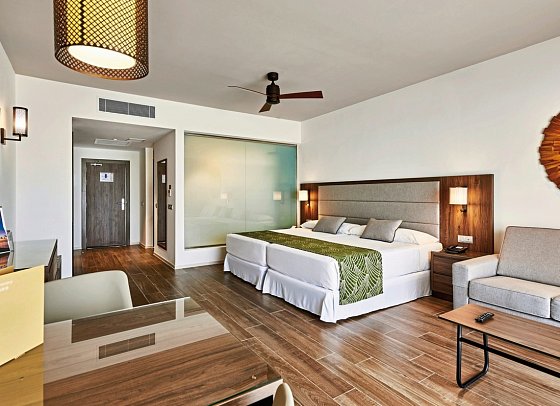 RIU Palace Maldivas - Wohnbeispiel Beach Junior Suite (Zimmercodierung JB1)