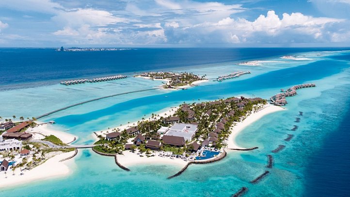 SAii Lagoon Maldives, Curio Collection by Hilton