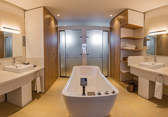 Siyam World Maldives - Beispiel Bad Lagoon Villa with Pool & Slide (Zimmercodierungen VL1 & VV3)