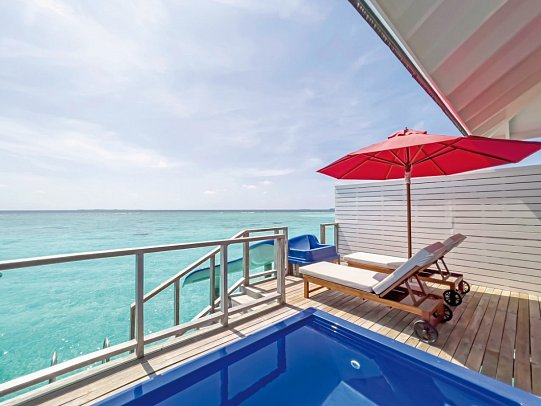 Siyam World Maldives - Beispiel Terrasse Water Villa (Zimmercodierungen VX1 & VV2)