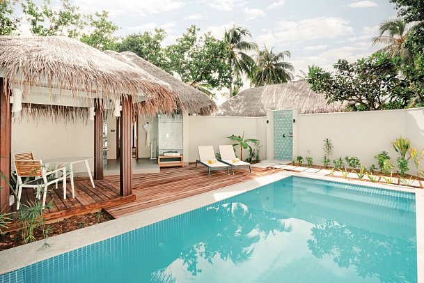 Nova Maldives - Wohnbeispiel Sunset Beach Villa with Pool (Zimmercodierung VB4)